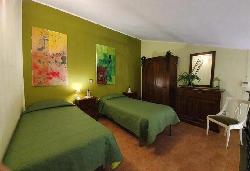 בית מלון כפרי Bio Agriturismo Valle Dei Calanchi