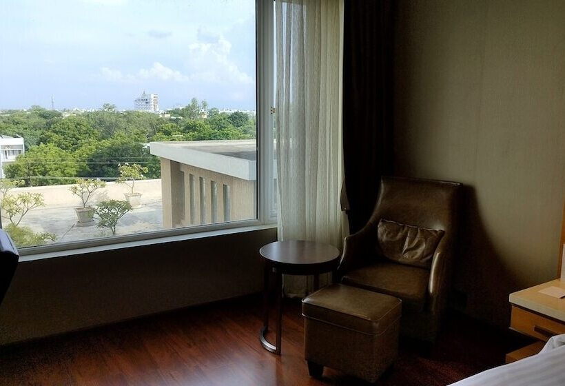 هتل Courtyard By Marriott Madurai