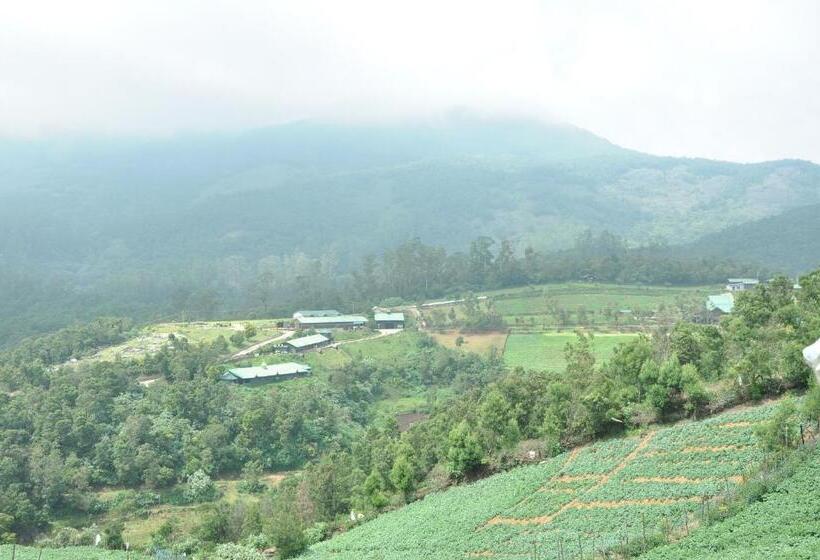 هتل Destiny The Farm Resort