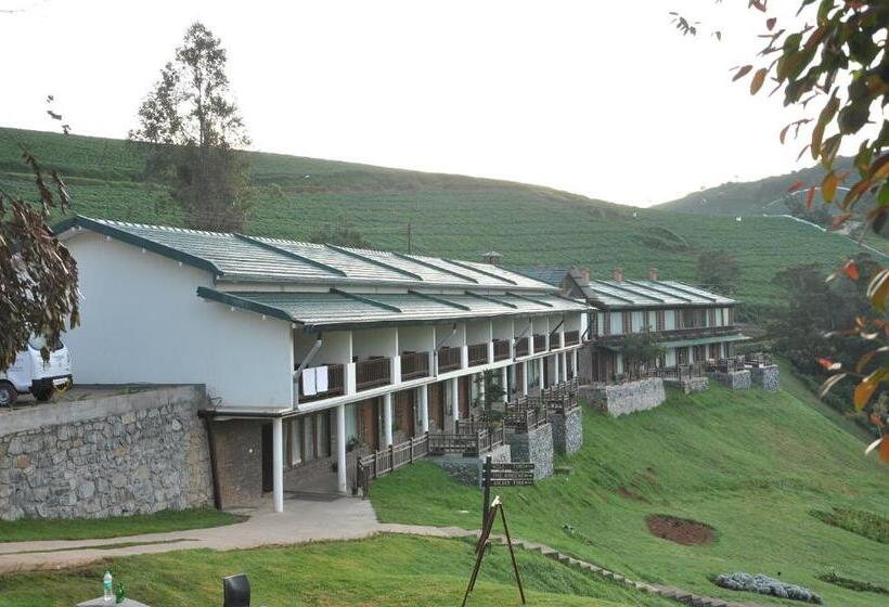 هتل Destiny The Farm Resort