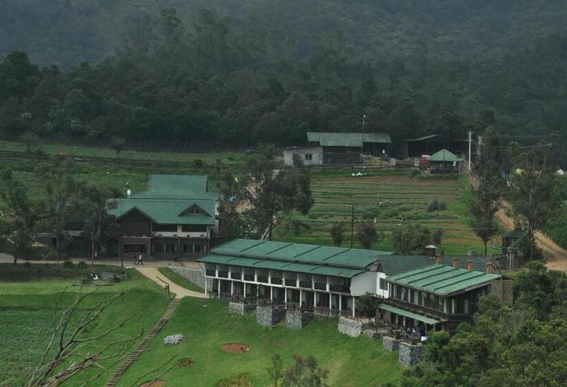 هتل Destiny The Farm Resort