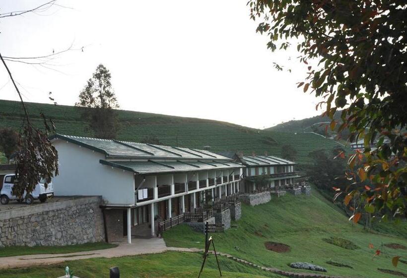 هتل Destiny The Farm Resort