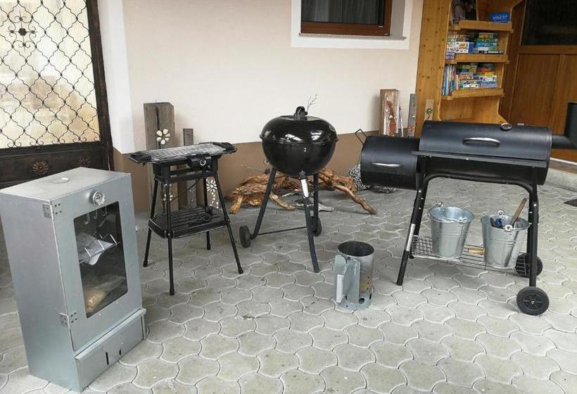 Отель Ferienwohnungen Oranhof