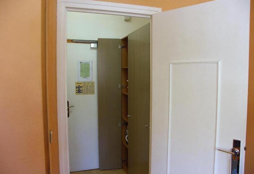 ホテル Hôtel La Bonne Auberge