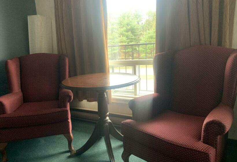 汽车旅馆 Bancroft Inn & Suites