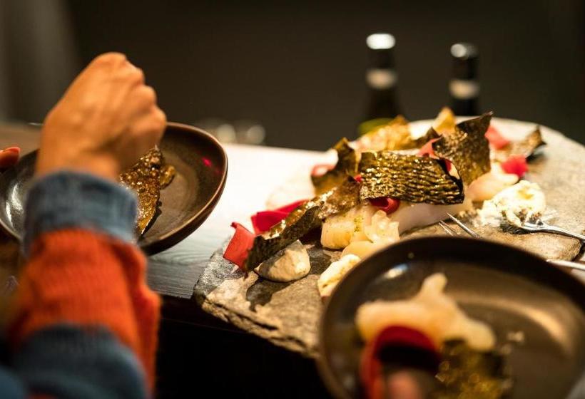 Nyvågar Rorbuhotell By Classic Norway Hotels