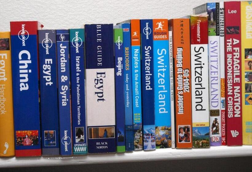 بنسيون Ammonite Lodge