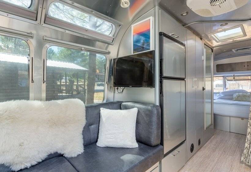 膳宿费 Asheville River Cabins