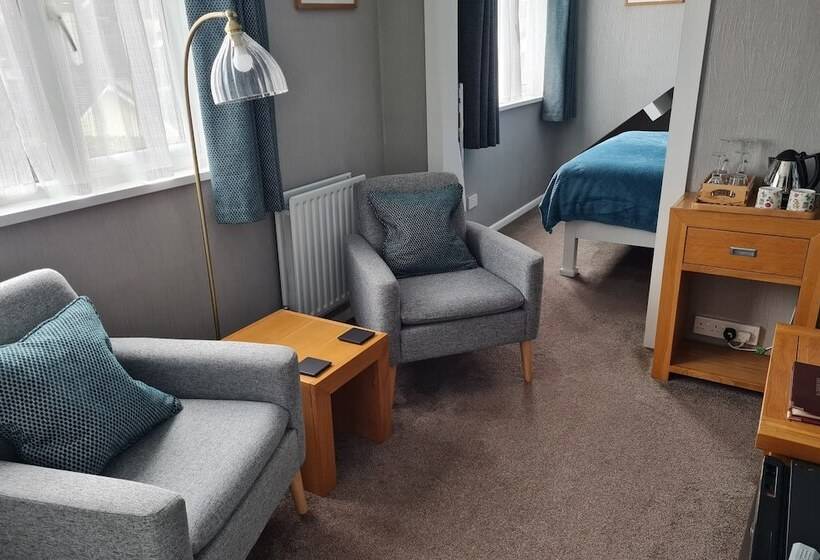 פנסיון Brookside Guest House & Mini Spa