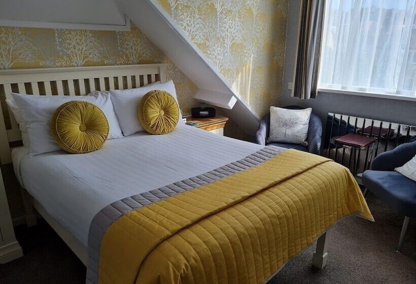 פנסיון Brookside Guest House & Mini Spa