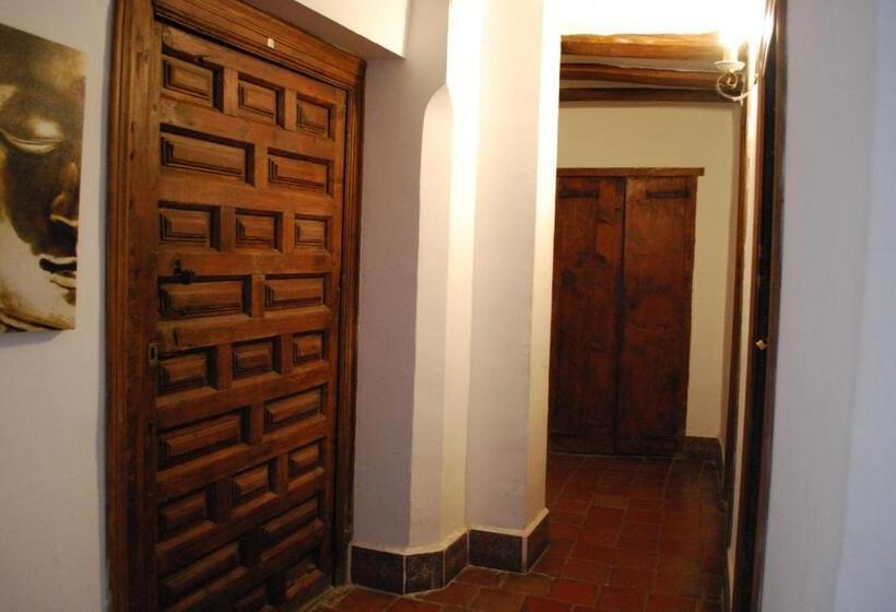 膳宿费 Fonda Del Tozal