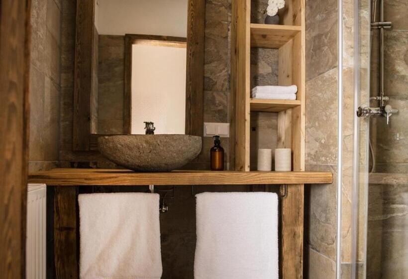 پانسیون Garni Buchenhof