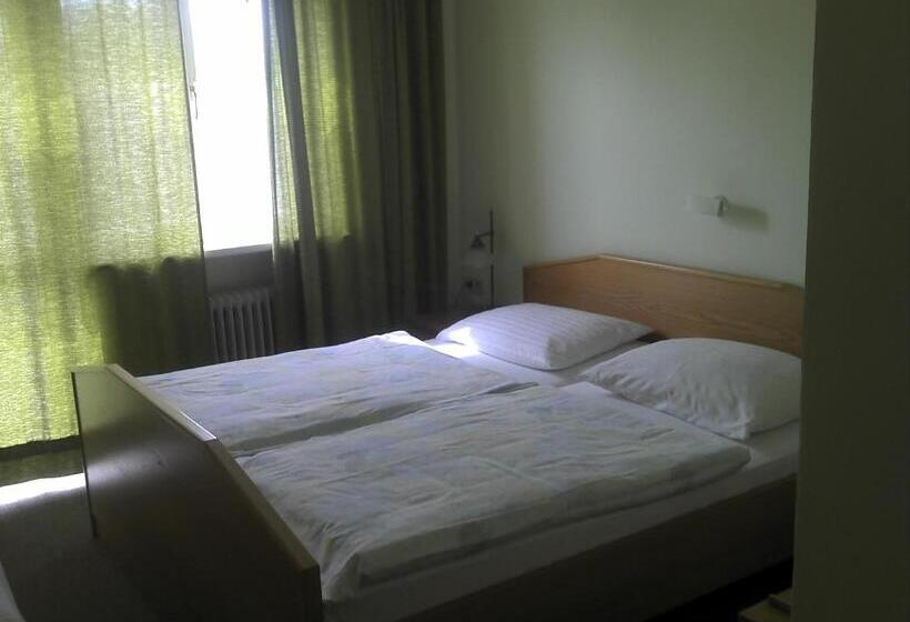 פנסיון Gasthof Paradiesgartl