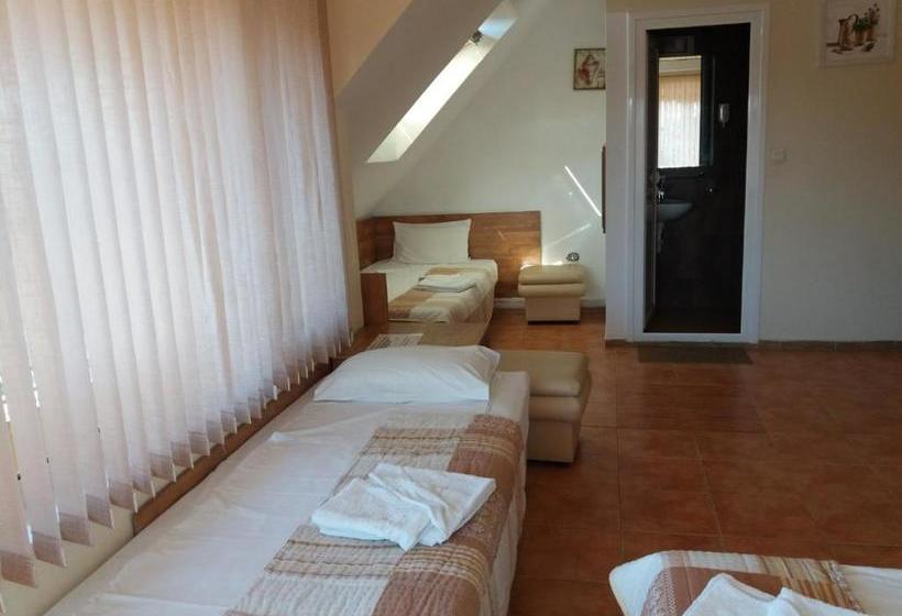 پانسیون Guest House Yug