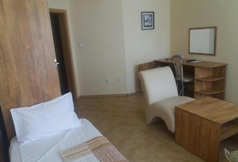 펜션 Guest House Yug