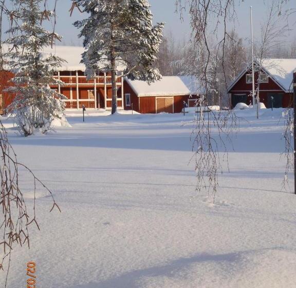 بنسيون Guesthouse Kumpunen