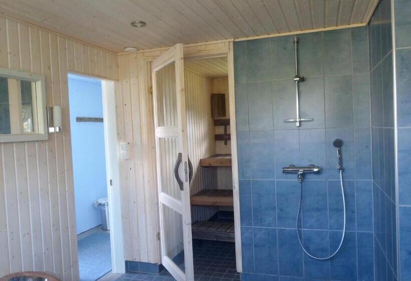 بنسيون Guesthouse Kumpunen