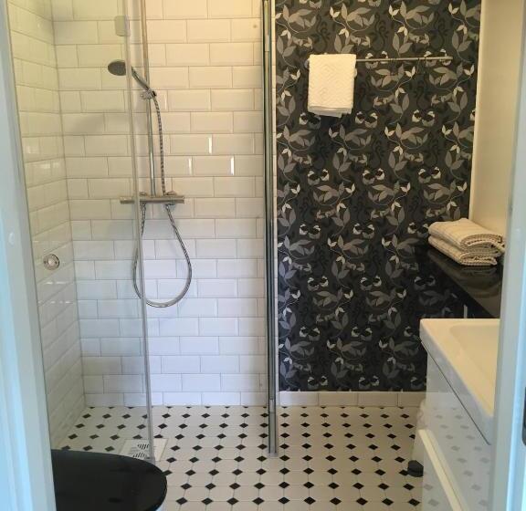 بنسيون Guesthouse Kumpunen