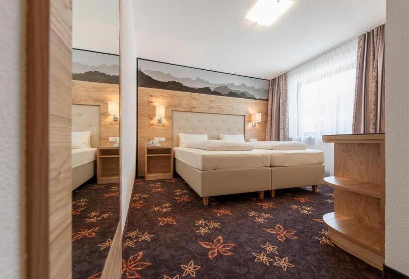 بنسيون Heiners