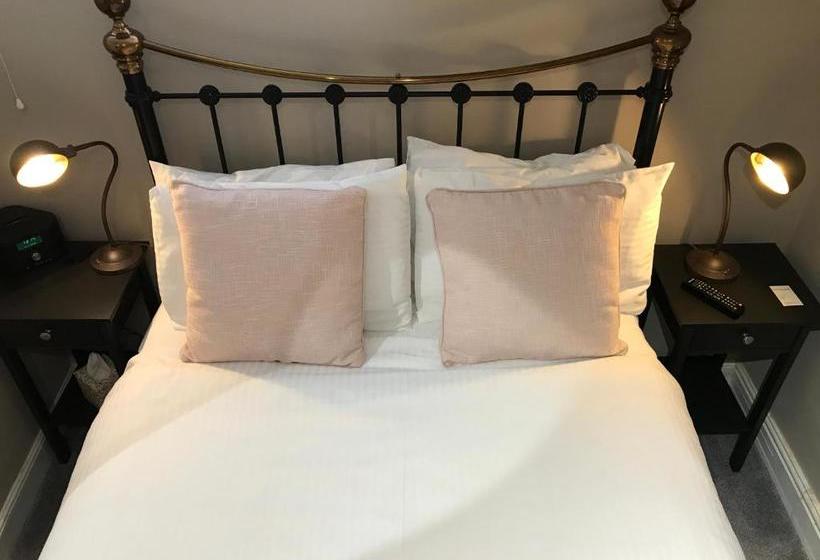 Пансион Hollywood Guest House