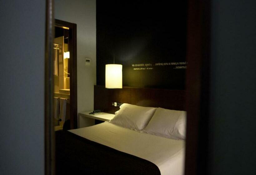 ペンション Hostal Badaloní