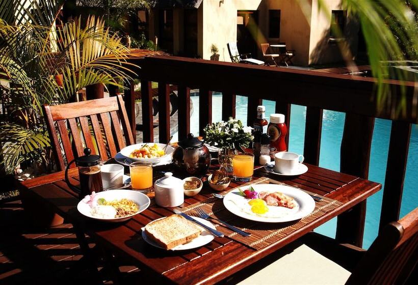 פנסיון La Lechere Guest House