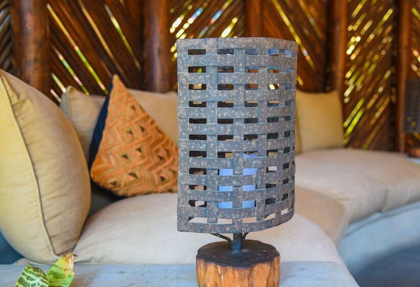 פנסיון La Lechere Guest House