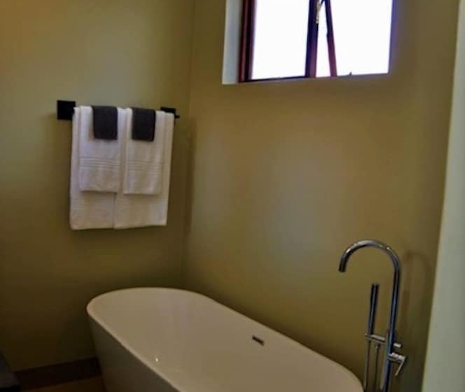 פנסיון La Lechere Guest House