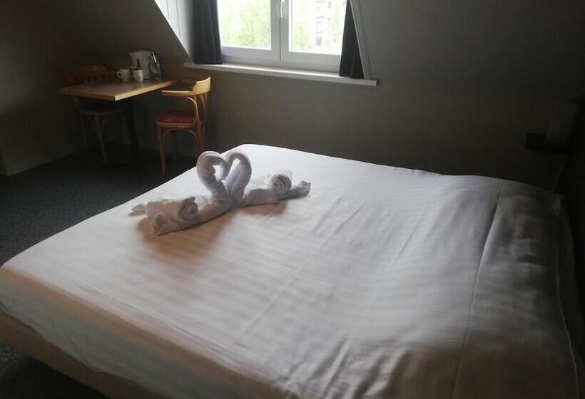 펜션 Logies Het Maantje