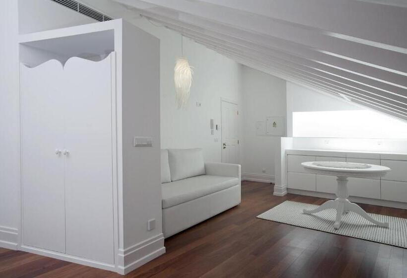 膳宿费 Mercearia Da Vila