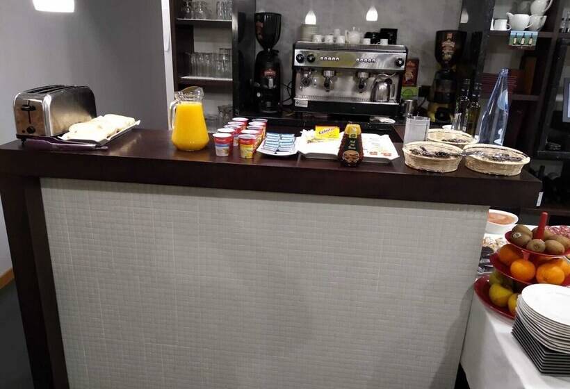 膳宿费 Posada Miranda