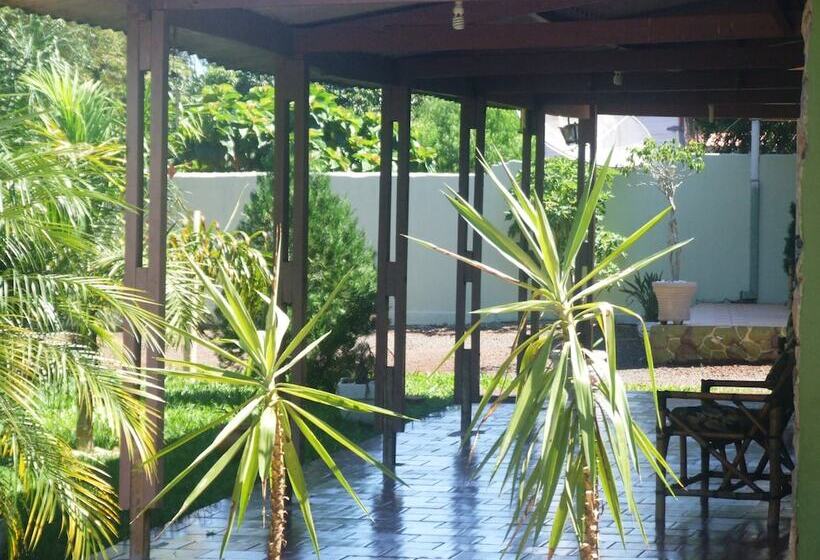 펜션 Pousada Naipi