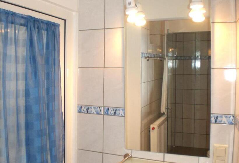 פנסיון Privatzimmer Familie Wagner