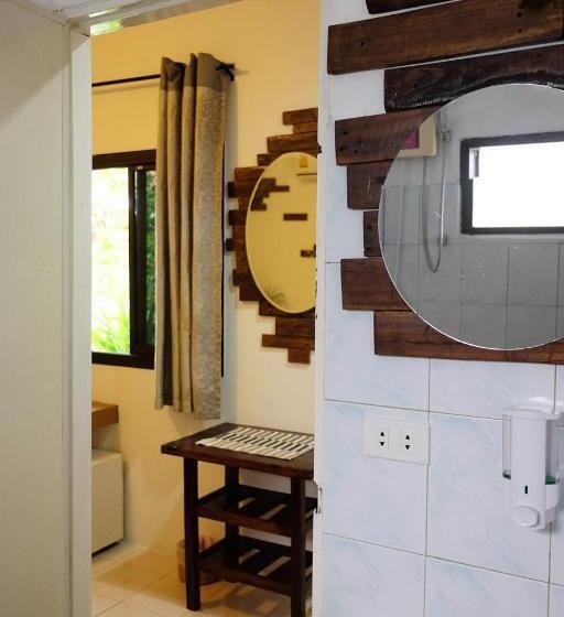 פנסיון Timeless Hostel