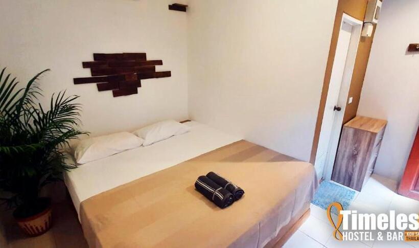 פנסיון Timeless Hostel