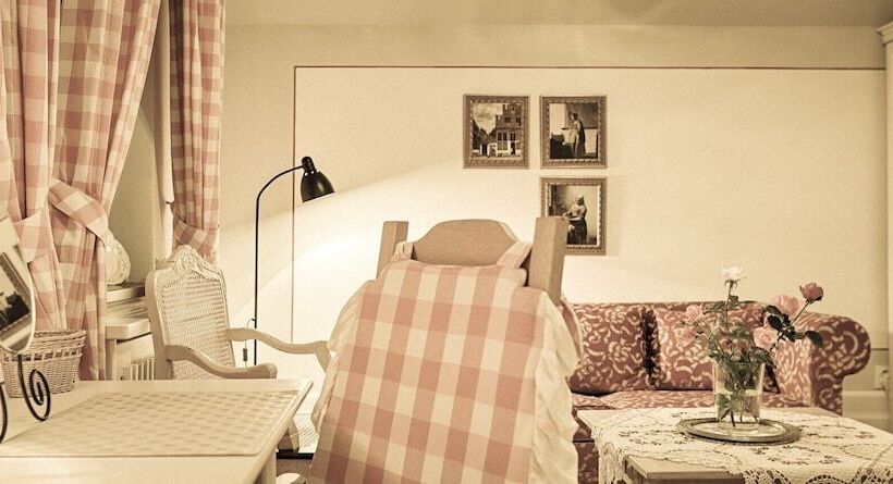 پانسیون Villa Rosa