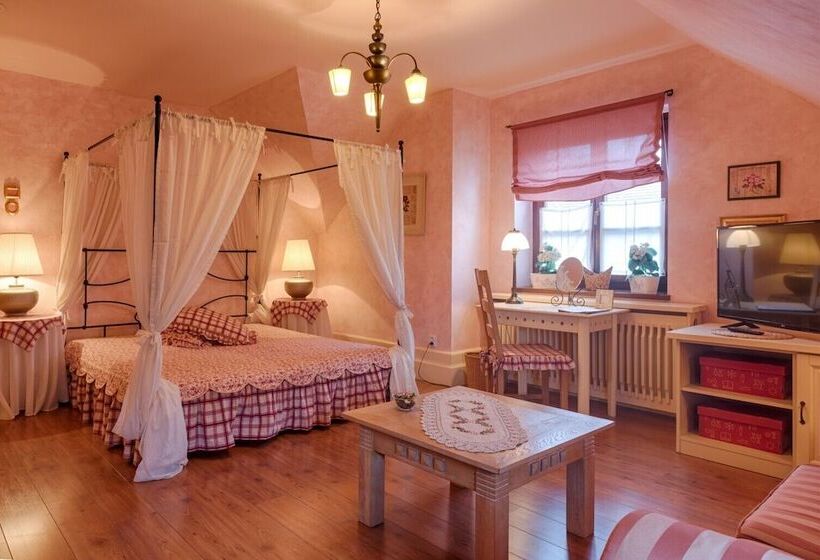 پانسیون Villa Rosa