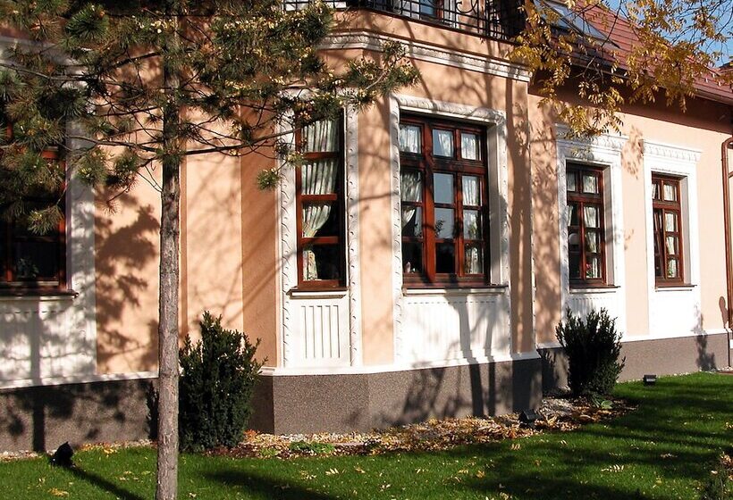 پانسیون Villa Rosa