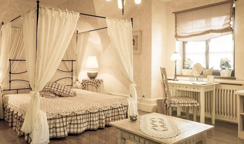 پانسیون Villa Rosa