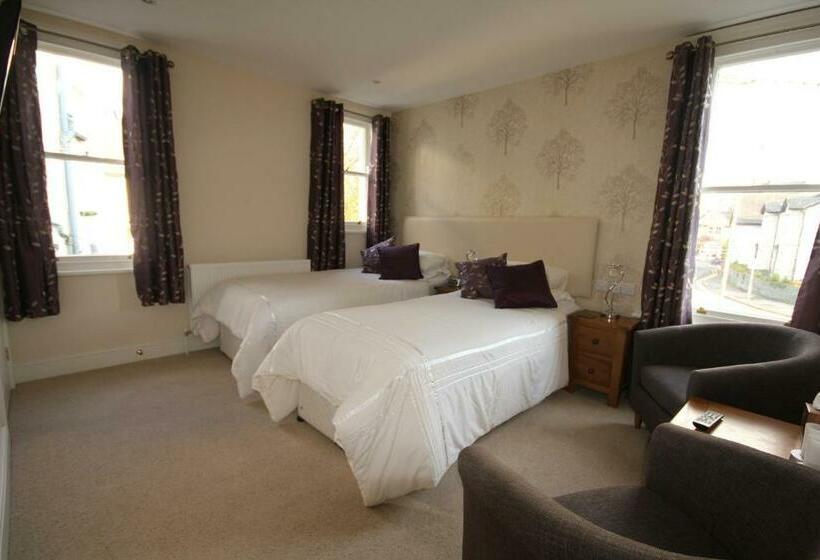 ペンション West View