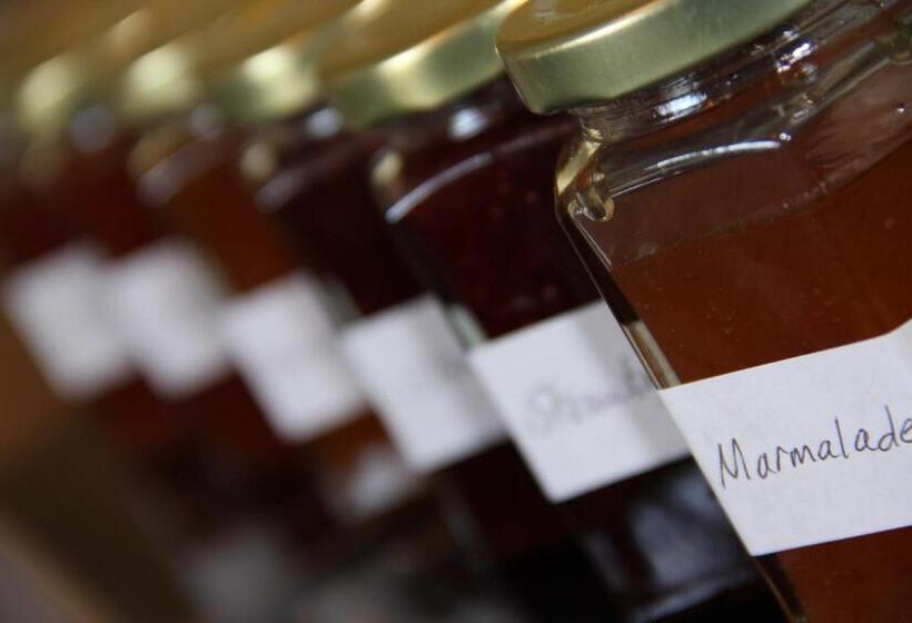 ペンション West View