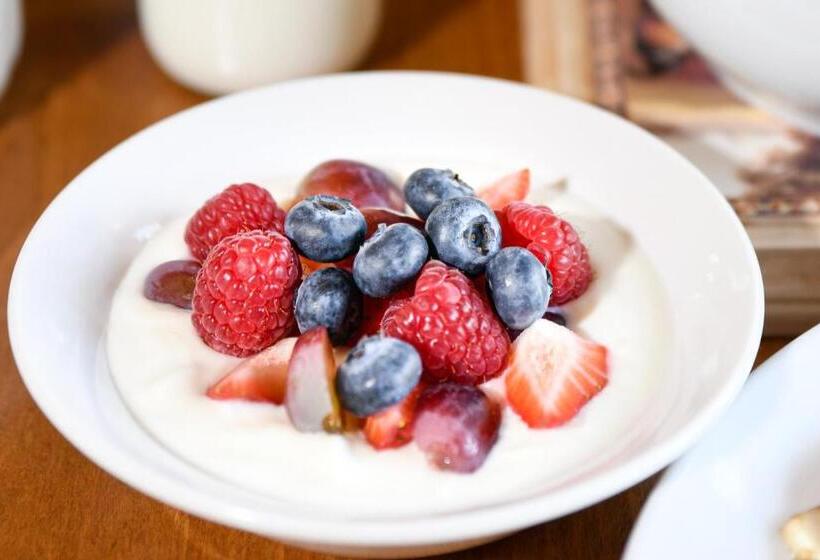 ペンション West View