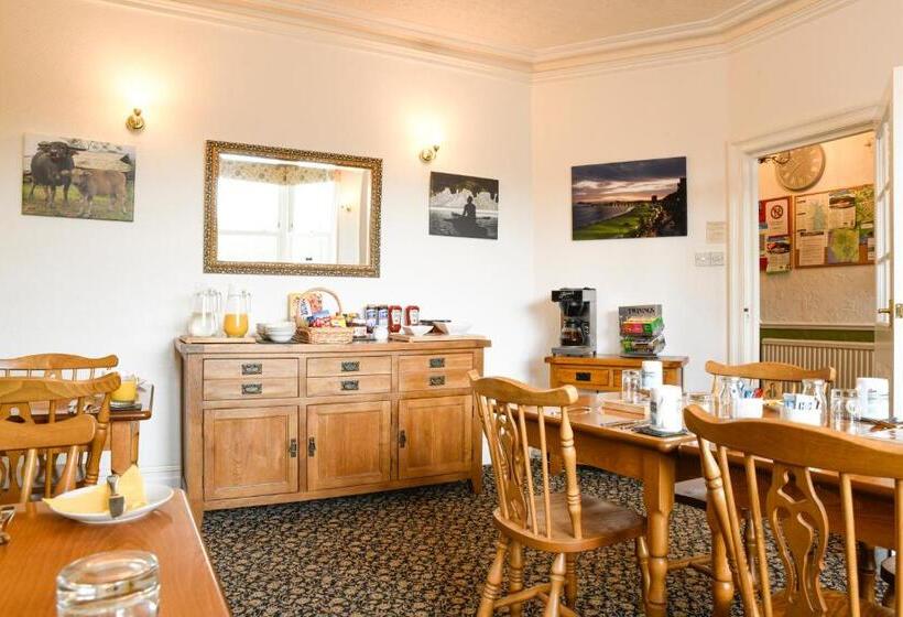 ペンション West View