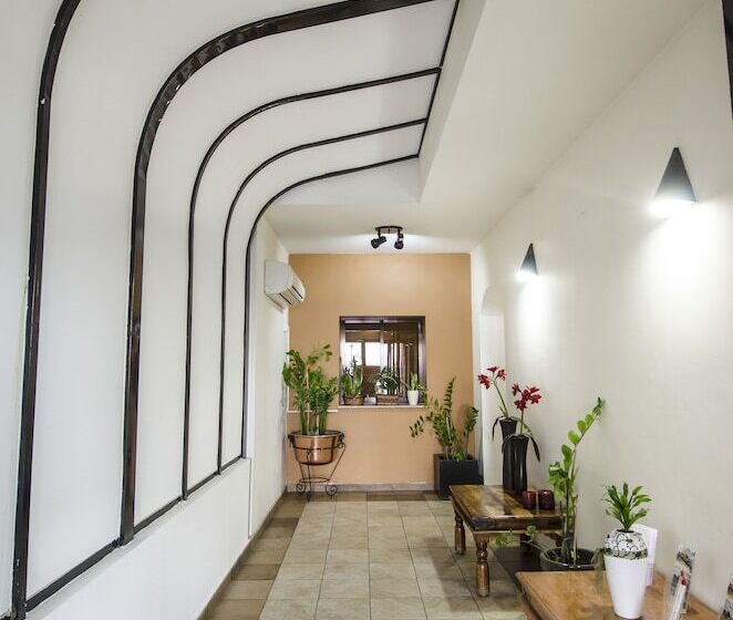 Pigeon Beach Hotel Apartments