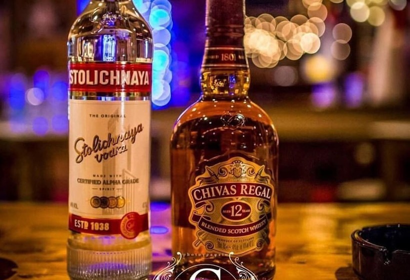 Pigeon Beach Hotel Apartments