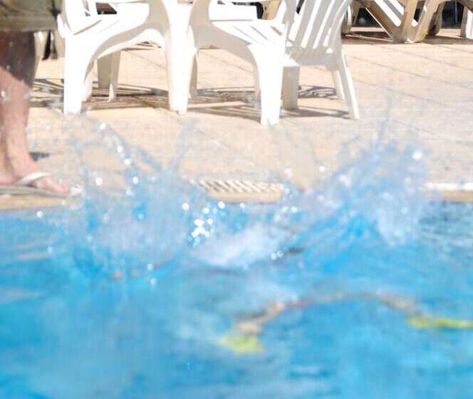 Pigeon Beach Hotel Apartments