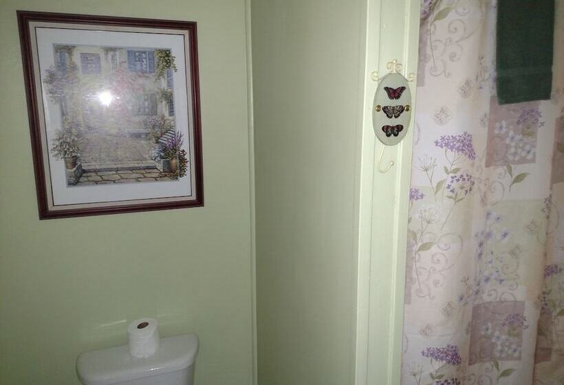 فندق صغير Buona Sera Inn