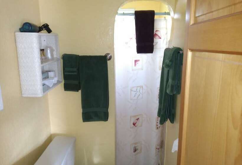 فندق صغير Buona Sera Inn