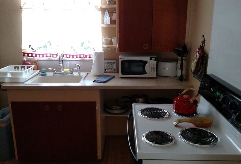 فندق صغير Buona Sera Inn