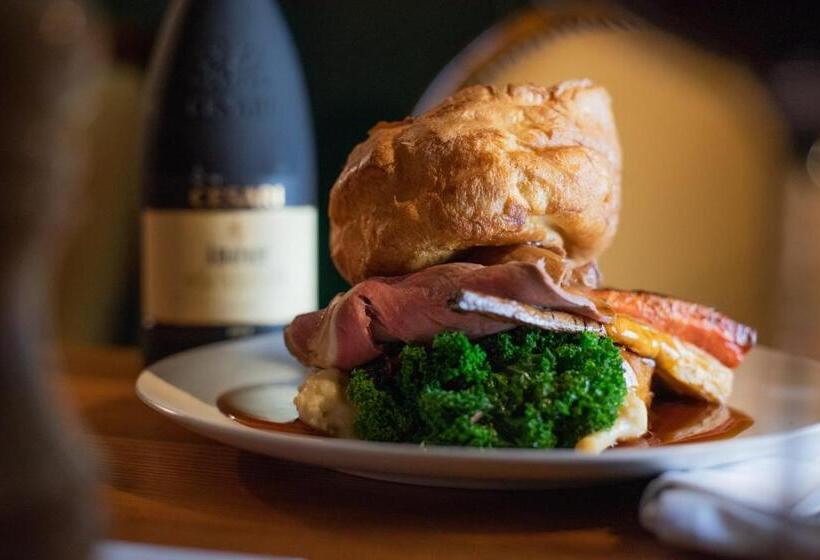 ユースホステル Cromwell Arms Country Pub With Rooms